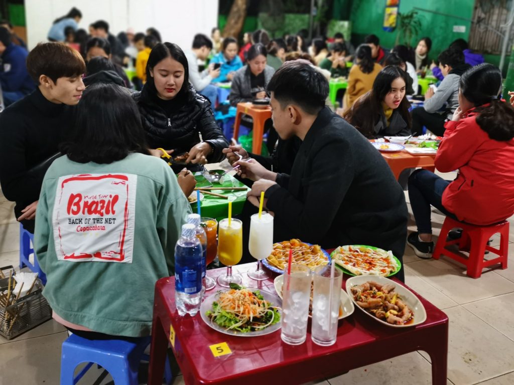 Quan an vat Sương Sa Dua 