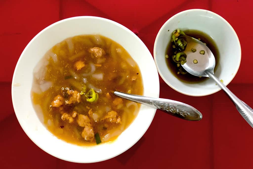 Banh canh Nam Pho co Hong