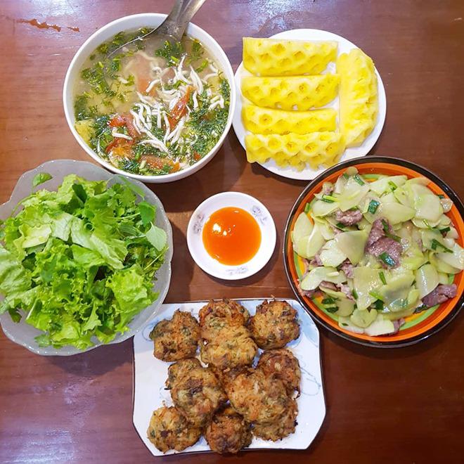 nhung bua com chi 70 nghin cua 2 vo chong tre nhung van day ap mon ngon - 16