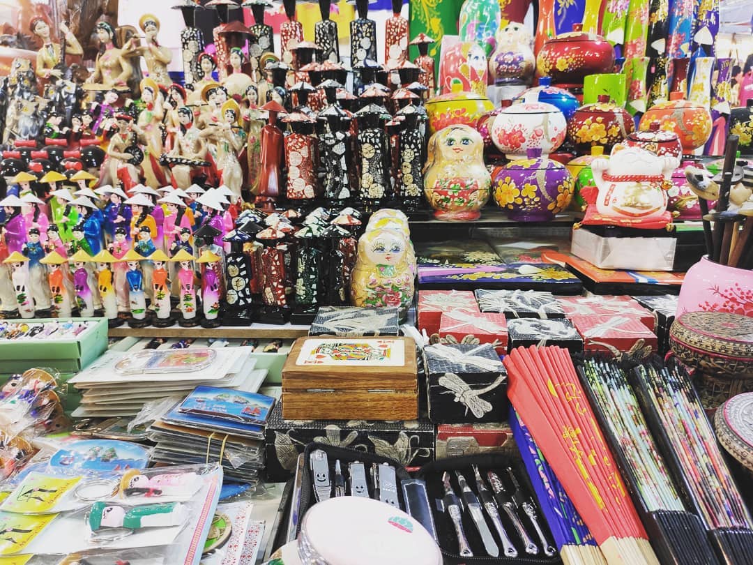 Top 7 cửa hàng quà lưu niệm Huế