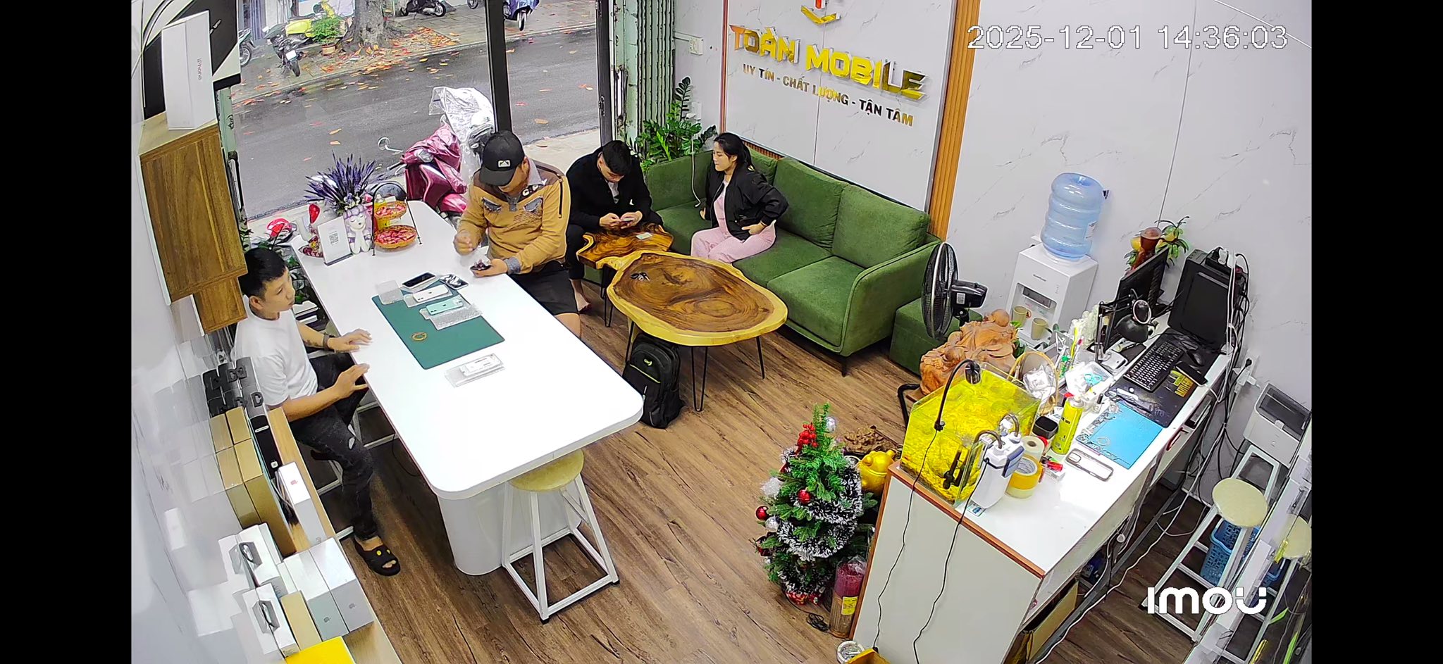 Cửa hàng sửa chữa điện thoại Iphone – Ipad – Toàn Mobile Huế