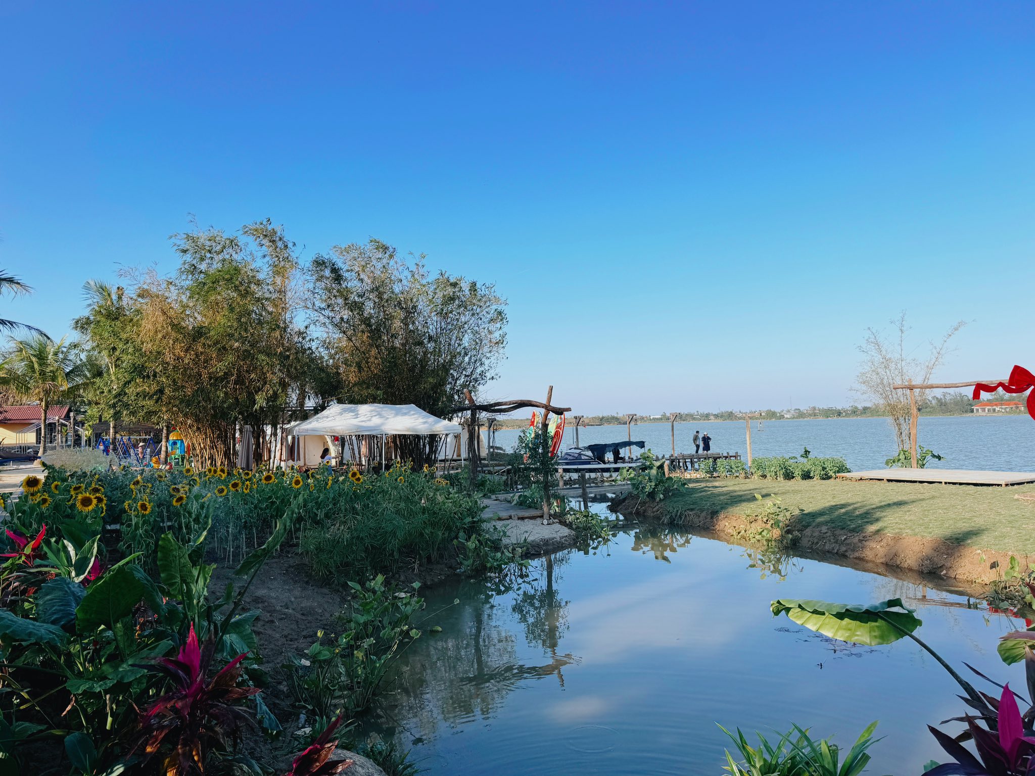 CỒN NHỎ BAO VINH – NƠI SÔNG HƯƠNG KỂ CHUYỆN THẢNH THƠI